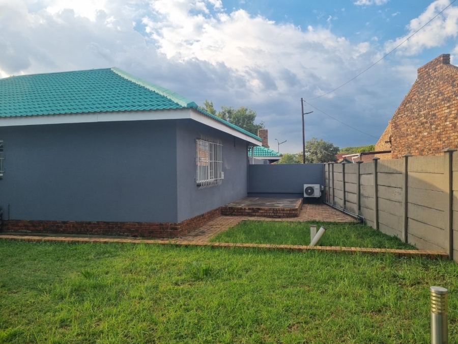 3 Bedroom Property for Sale in Vaalpark Free State